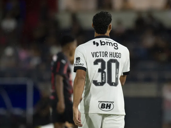 Vitor Hugo minimiza derrota do Atlético-MG e discorda de arbitragem