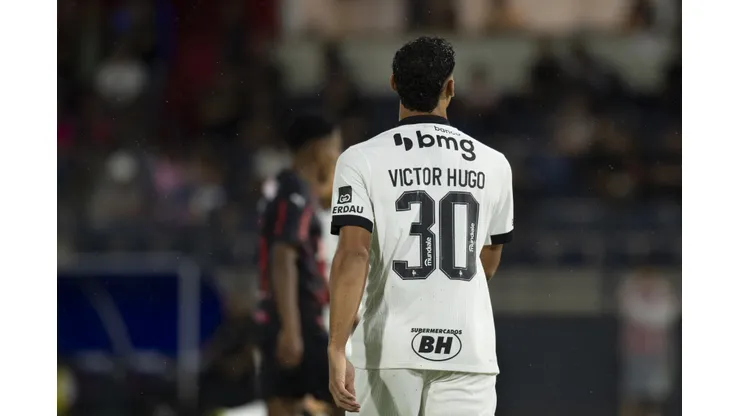 Vitor Hugo jogador do Atletico durante partida contra o Bragantino no estadio Cicero De Souza Marques pelo campeonato Brasileiro A 2026. Foto: Anderson Romao/AGIF