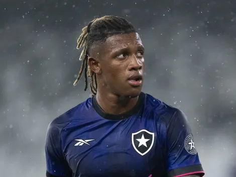 Botafogo pede R$ 151 milhões por Danilo e Palmeiras desiste