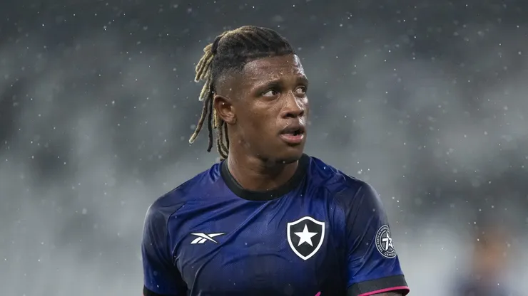 Danilo deve seguir no Botafogo