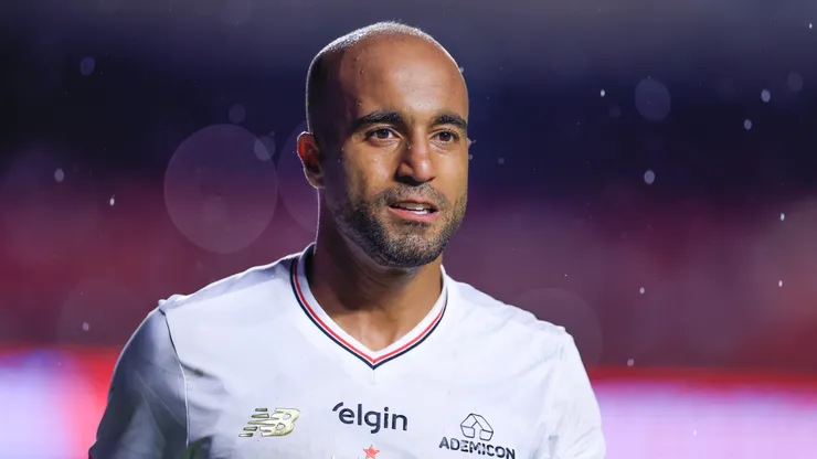 Lucas Moura jogador do São Paulo comemora seu gol durante partida contra o Primavera no estádio Morumbi pelo campeonato Paulista 2026. Foto: Marcello Zambrana/AGIF