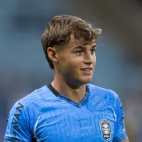 Luís Castro vê Tiago como sucessor de Arthur no Grêmio