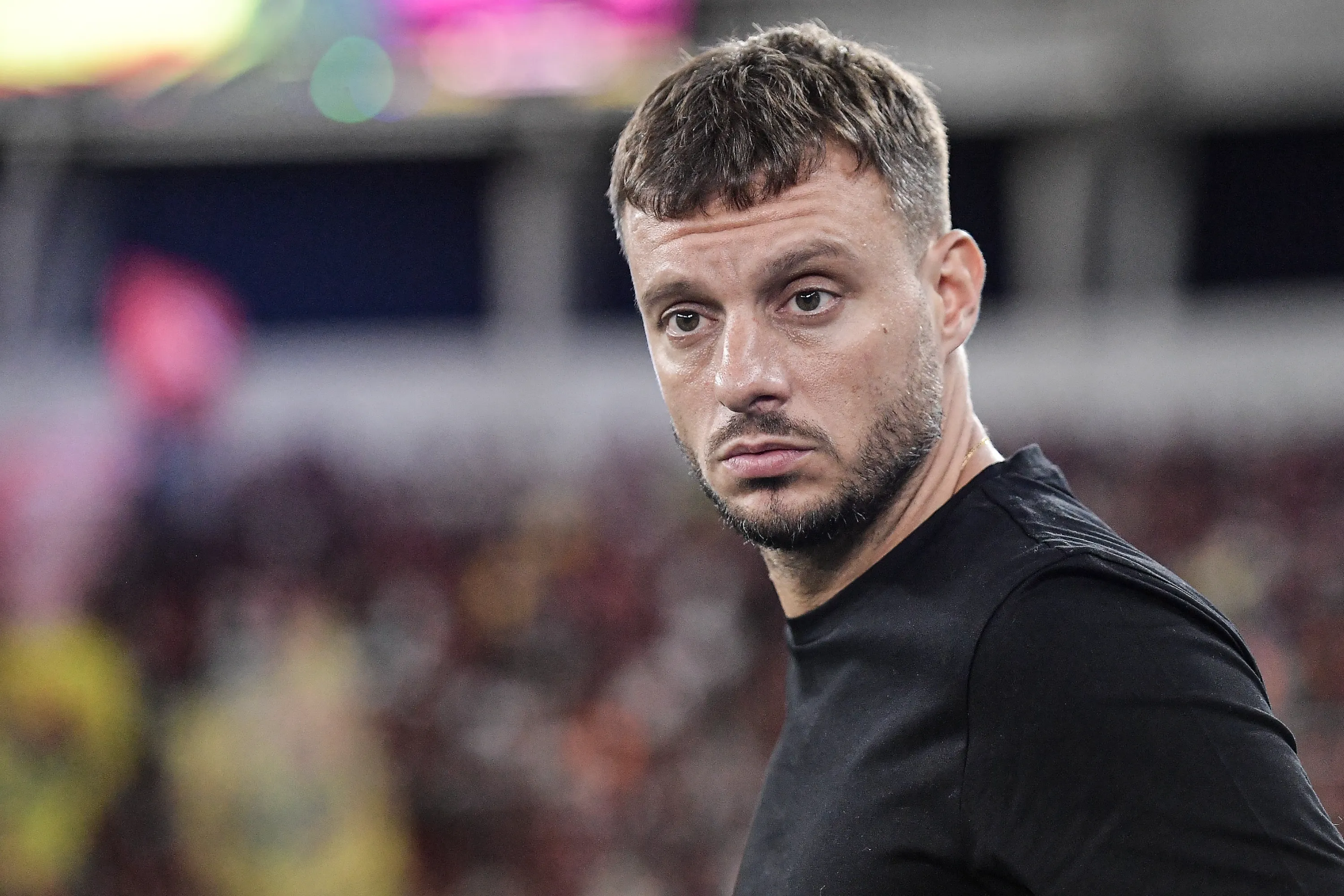 Martin Anselmi tecnico do Botafogo durante partida contra o Flamengo no estadio Engenhao pelo campeonato Brasileiro A 2026. Foto: Thiago Ribeiro/AGIF