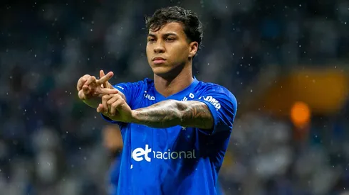 Kaio Jorge jogador do Cruzeiro comemora seu gol durante partida contra o America-MG no estadio Mineirao pelo campeonato Mineiro 2026. Foto: Fernando Moreno/AGIF