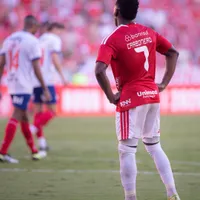 Carbonero tenta comandar reação, mas Inter cai para o Bahia