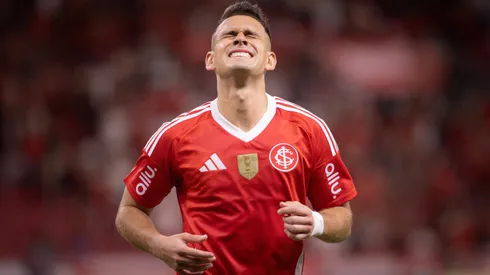 – Rafael Borre jogador do Internacional lamenta durante partida contra o [EQUIPE 2] no estadio Beira-Rio pelo campeonato Gaucho 2026. Foto: Maxi Franzoi/AGIF
