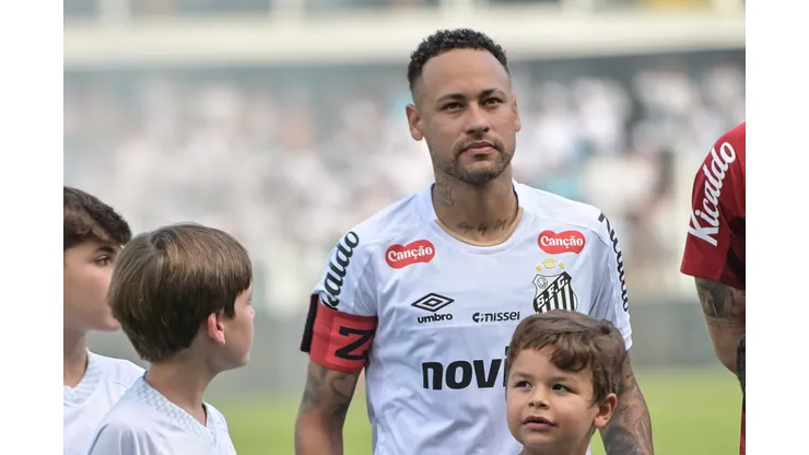 Neymar Jr jogador do Santos durante partida contra o Corinthians no estadio Vila Belmiro pelo campeonato Brasileiro A 2026. Foto: Jota Erre/AGIF