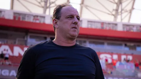 Rogerio Ceni tecnico do Bahia durante partida contra o Internacional no estadio Beira-Rio pelo campeonato Brasileiro A 2026. Foto: Maxi Franzoi/AGIF