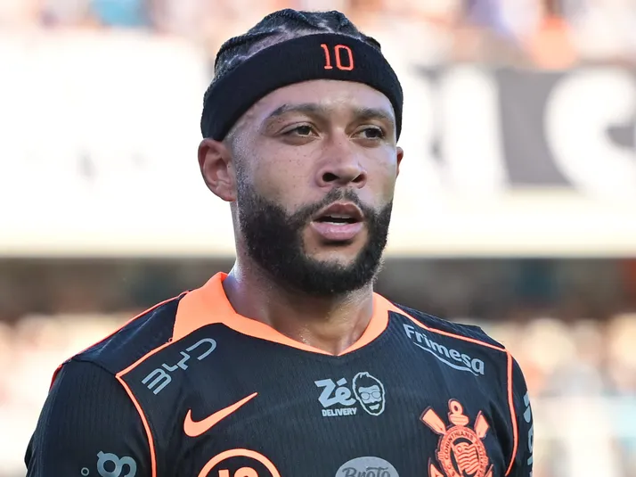 Memphis Depay revela amizade com Neymar, após Santos x Corinthians