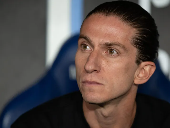 Filipe Luís, ex-Flamengo, pode ser o novo técnico do Cruzeiro