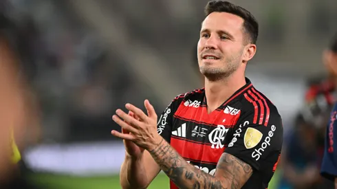 Saul Ñiguez of Flamengo celebrates after winning and becoming champions following the 2025 Copa CONMEBOL Libertadores Final match between Palmeiras and Flamengo at Estadio Monumental on November 29, 2025 in Lima, Peru. (Photo by Rodrigo Valle/Getty Images)