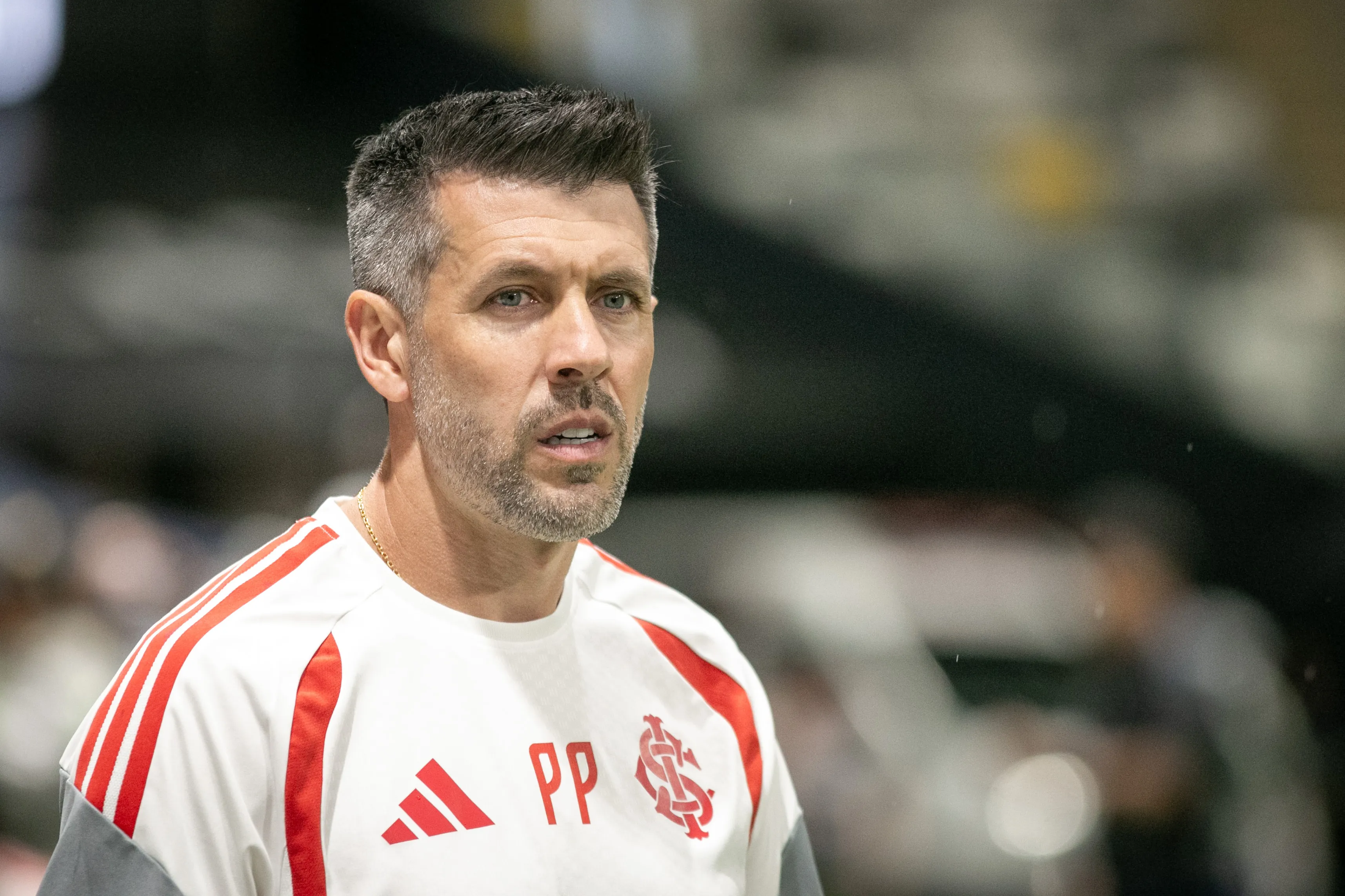 MG – BELO HORIZONTE – 11/03/2026 – BRASILEIRO A 2026, ATLETICO X INTERNACIONAL – Pezzolano tecnico do Internacional durante partida contra o Atletico no estadio Arena MRV pelo campeonato Brasileiro A 2026. Foto: Fernando Moreno/AGIF