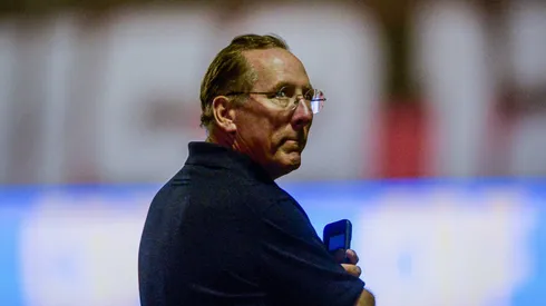 John Textor dono da SAF do Botafogo antes da partida contra o Vitoria no estádio Barradão pelo campeonato Brasileiro A 2024. Foto: Jhony Pinho/AGIF