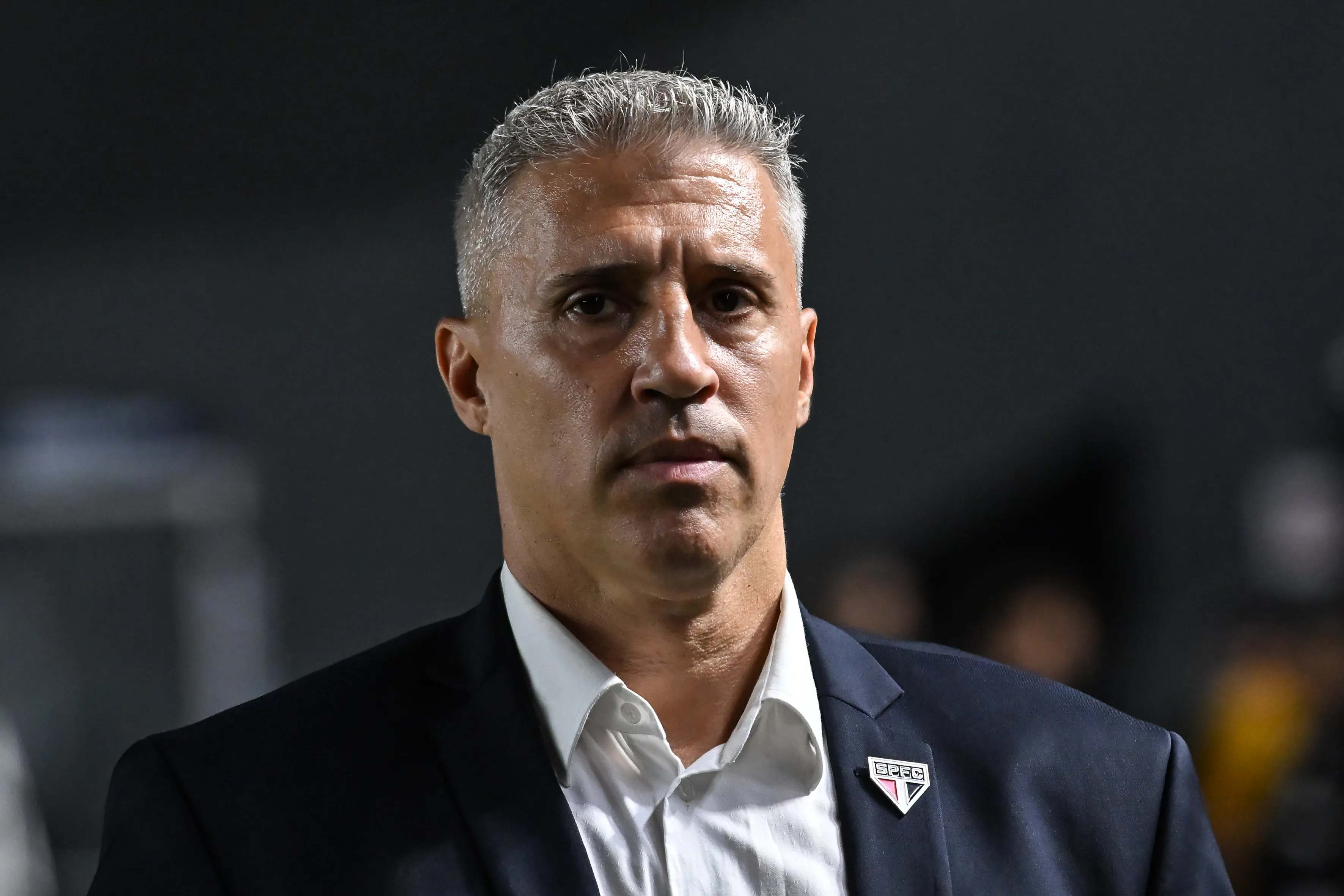 SP – SANTOS – 04/02/2026 – BRASILEIRO A 2026, SANTOS X SAO PAULO – Hernan Crespo tecnico do Sao Paulo durante partida contra o Santos no estadio Vila Belmiro pelo campeonato Brasileiro A 2026. Foto: Jota Erre/AGIF