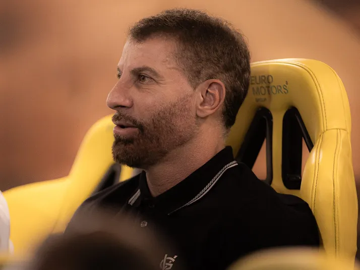 Árbitro de Cruzeiro x Vasco detalha reclamações de Pedrinho