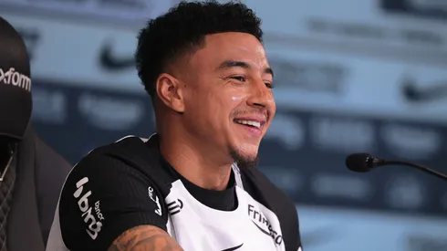 Lingard durante coletiva de apresentação no Corinthians.