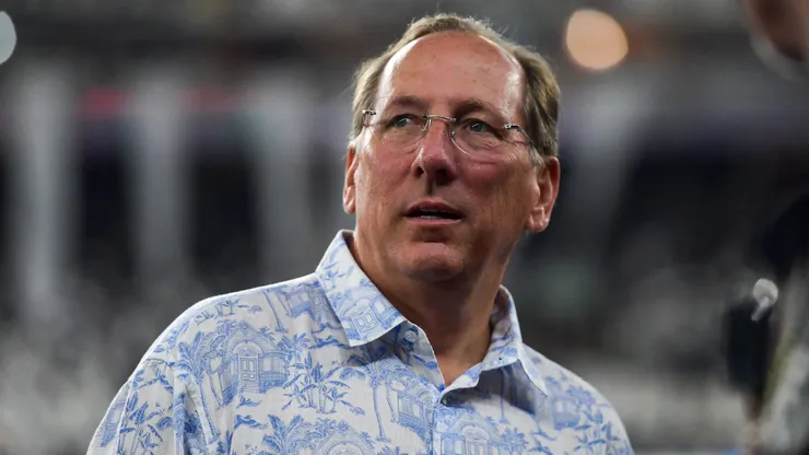 Textor foi avisado de que Botafogo não receberá novo transfer ban.