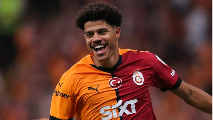 Gabriel Sara comemorando gol pelo Galatasaray.
