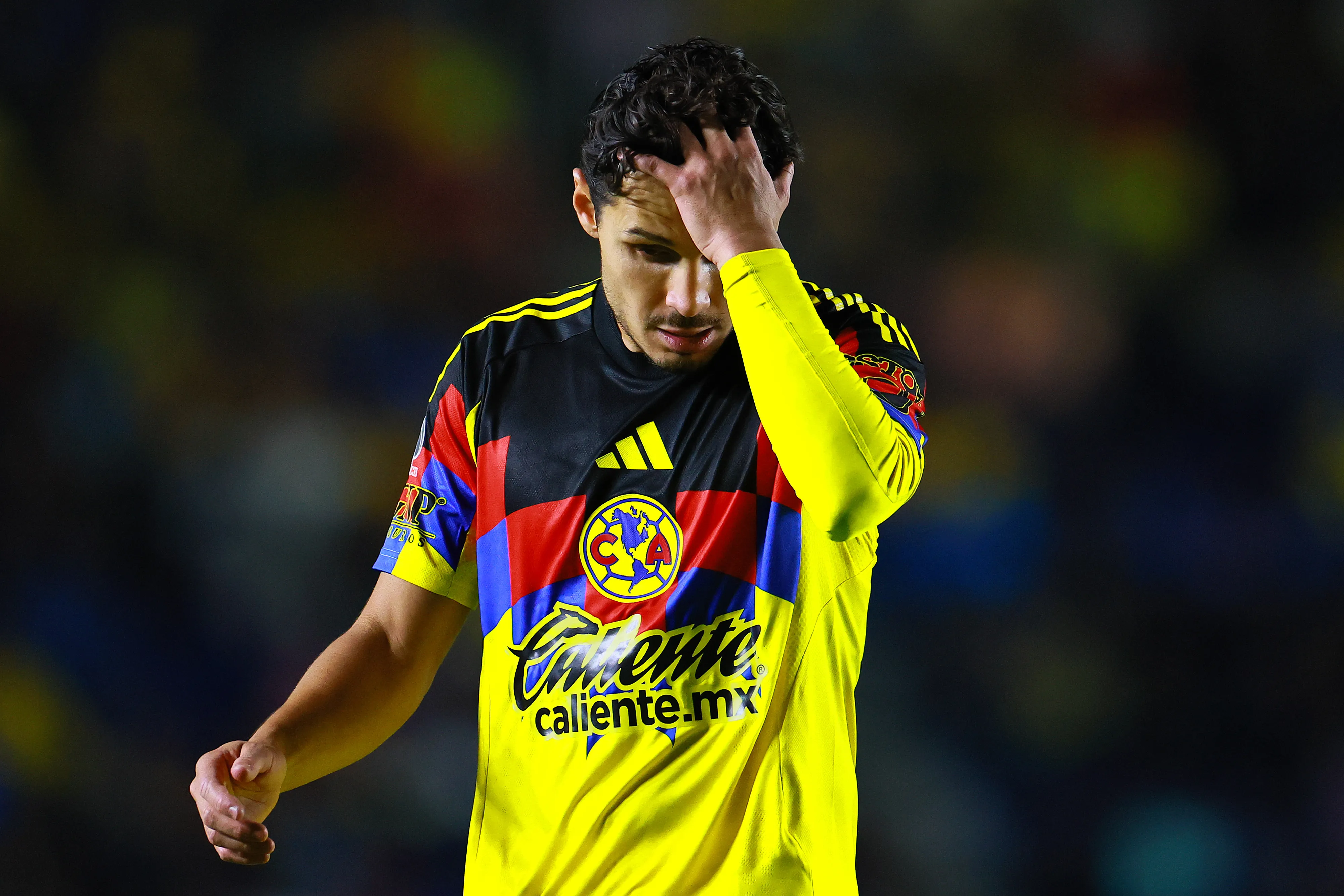 MEXICO CITY, MEXICO – MARCH 04: Raphael Veiga of America gestures during the 9th round match between America and FC Juarez as part of the Torneo Clausura 2026 Liga MX at Estadio Ciudad de los Deportes on March 04, 2026 in Mexico City, Mexico. (Photo by Manuel Velasquez/Getty Images)