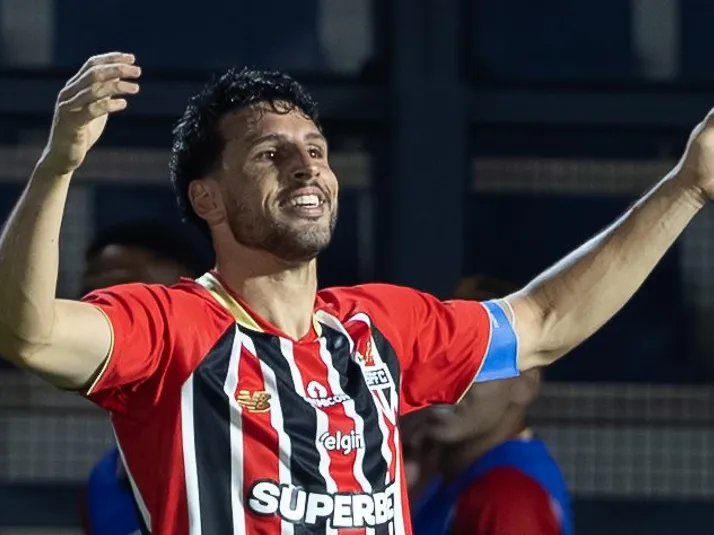 São Paulo quer renovar com Calleri e avalia plano vencedor