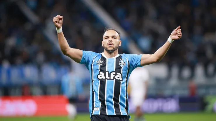 Braithwaite se recupera e reforça o Grêmio contra o Vitória