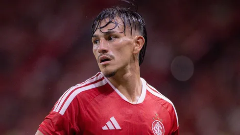 Alexandro Bernabei jogador do Internacional durante partida contra o Palmeiras no estadio Beira-Rio pelo campeonato Brasileiro A 2026. Foto: Maxi Franzoi/AGIF