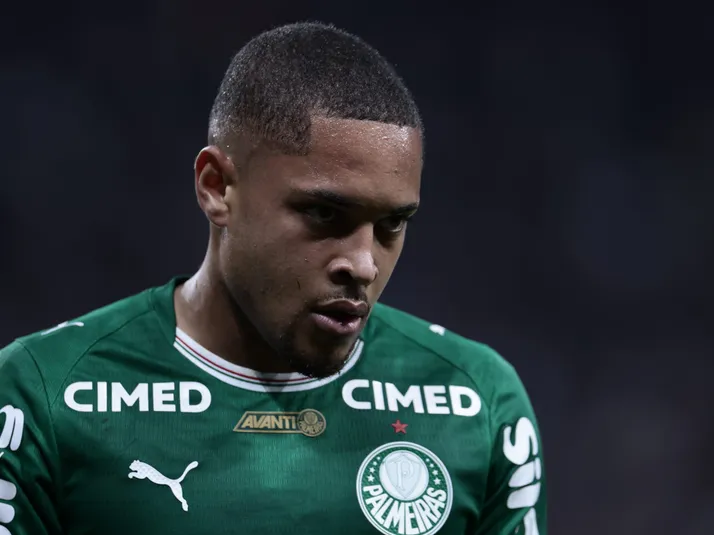 Vitor Roque e Murilo voltam ao Palmeiras contra o Botafogo