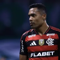 Alex Sandro pode voltar ao exterior e deixar o Flamengo ao final do contrato