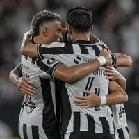 Avião do Botafogo apresenta falha e adia voo da delegação