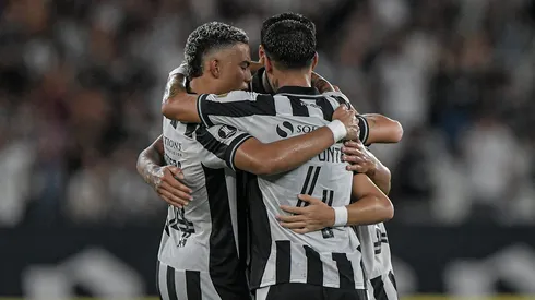 Voo da delegação do Botafogo sofre atraso após falha técnica em avião