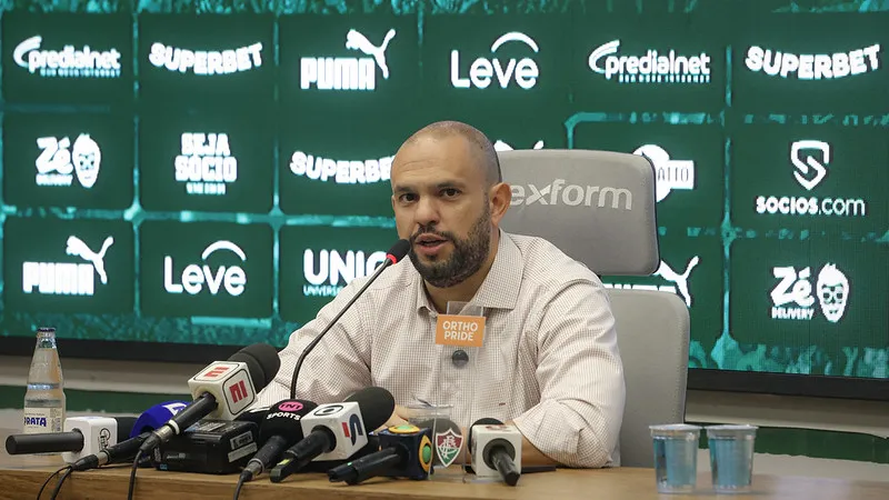 Presidente Mattheus Montenegro concede entrevista coletiva no CT Carlos Castilho. (Foto: Marcelo Gonçalves / Fluminense FC)