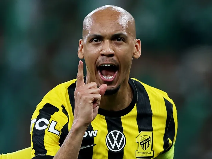 Leila Pereira ainda deseja contratar Fabinho para o Palmeiras