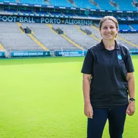 Grêmio anuncia Jéssica de Lima como nova técnica