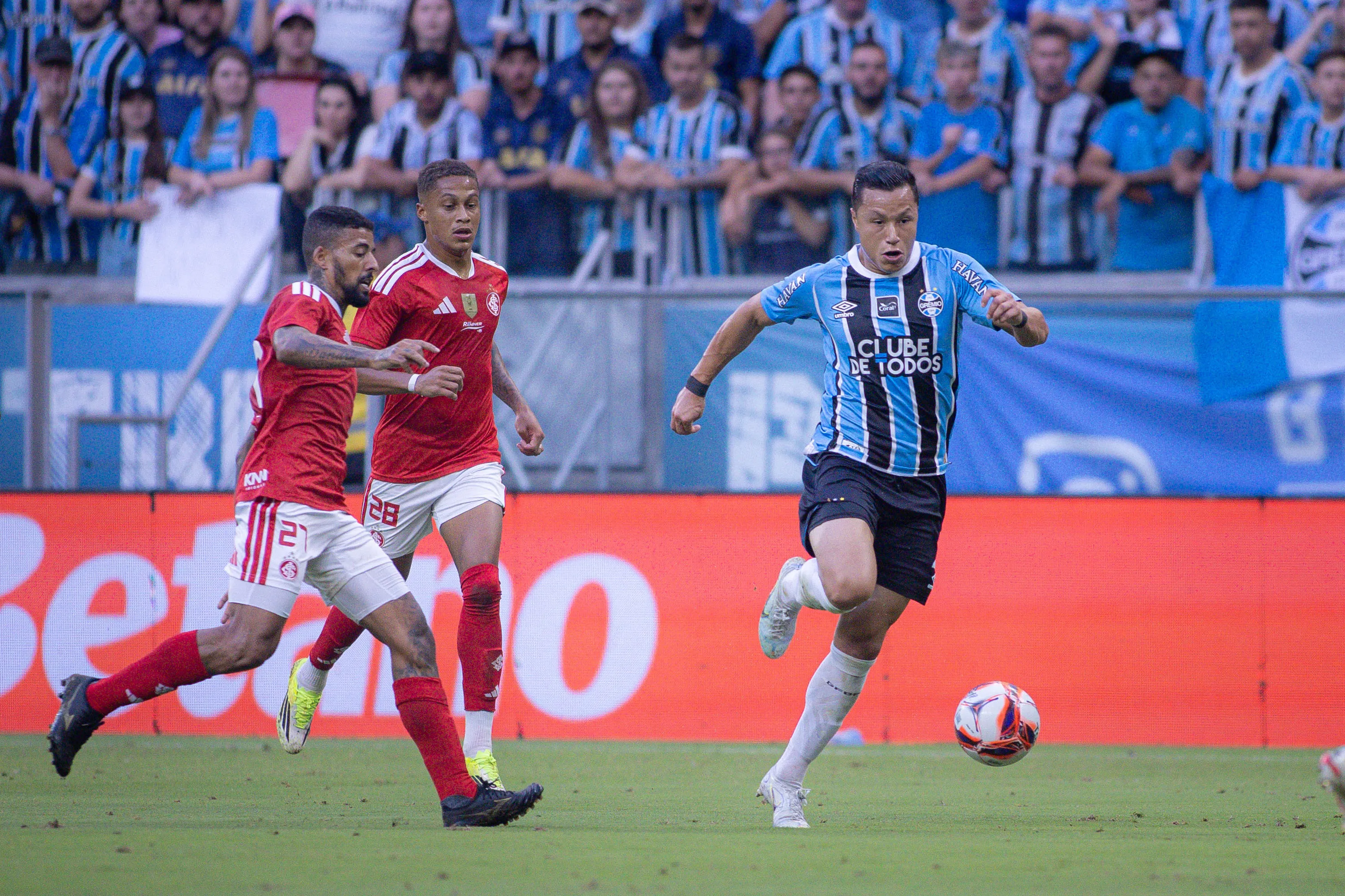 Marlon jogador do Gremio durante partida contra o Internacional no estadio Arena do Gremio pelo campeonato Gaucho 2026. Foto: Maxi Franzoi/AGIF