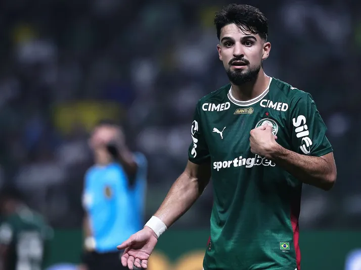 Flaco López aparece pouco em Palmeiras x Botafogo e não decide