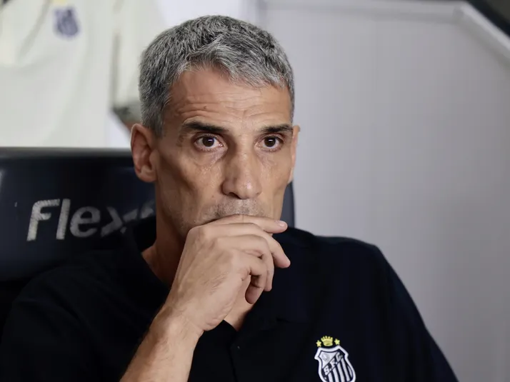 Santos perde nos acréscimos para o Inter e saída de Juan Pablo Vojvoda ganha força