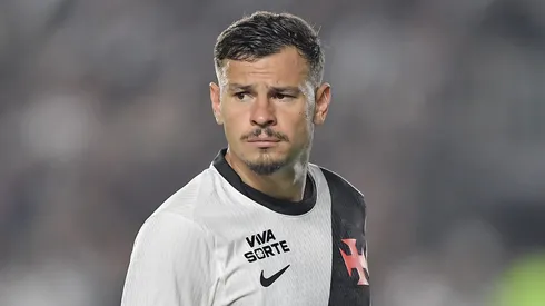 Hugo Moura jogador do Vasco durante partida contra o Palmeiras no estadio Sao Januario pelo campeonato [COMPETICAO]. Foto: Thiago Ribeiro/AGIF