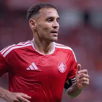 Reserva, Alan Patrick apoiou Pezzolano sobre mudanças no Internacional