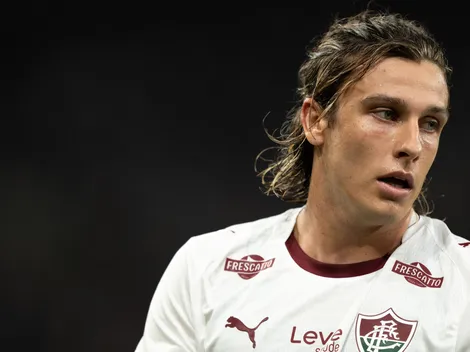 Presidente e jogadores do Fluminense ignoram imprensa após virada do Vasco