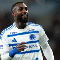 Gerson treina e vai reforçar o Cruzeiro contra o Santos