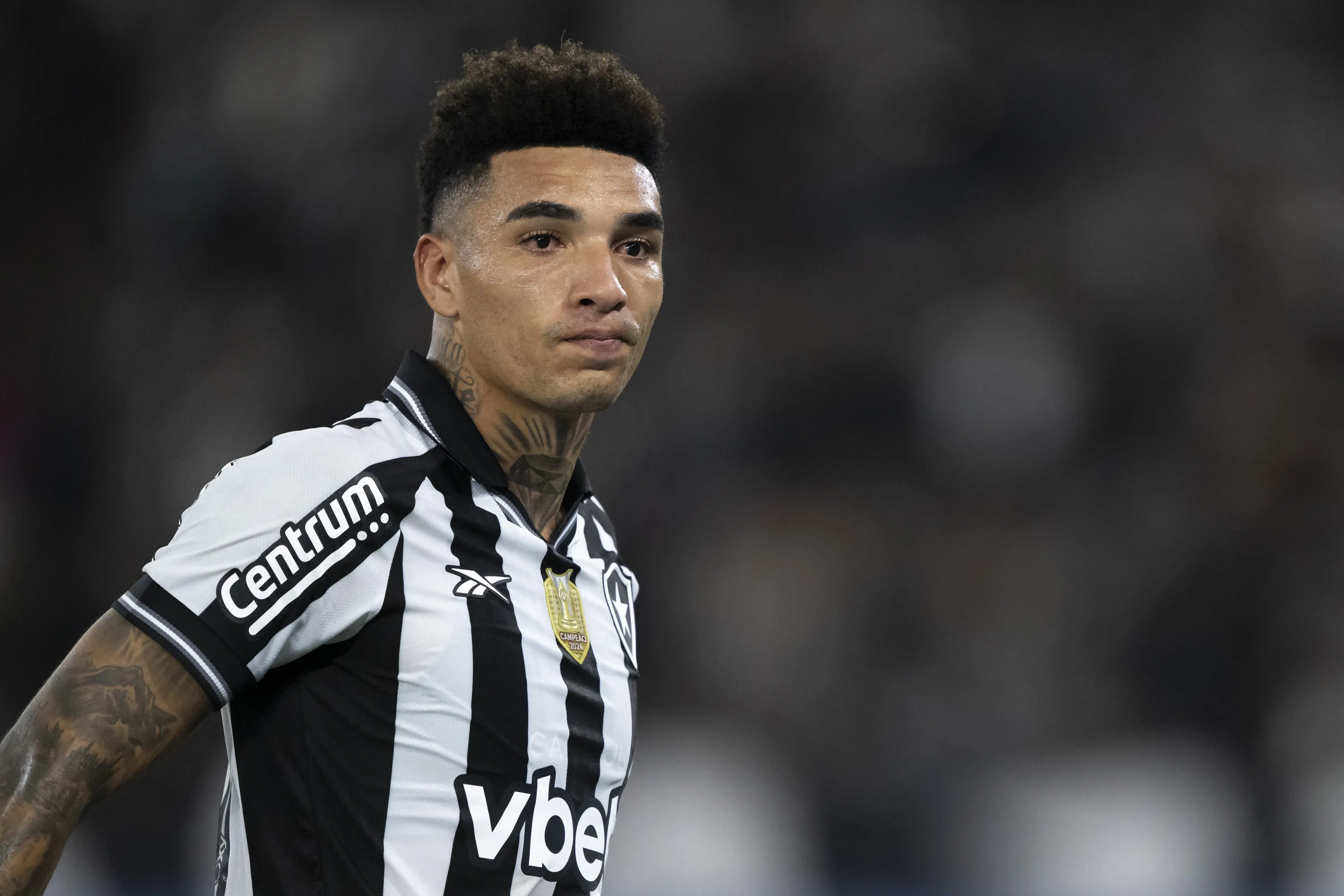 RJ – RIO DE JANEIRO – 04/06/2025 – BRASILEIRO A 2025, BOTAFOGO X CEARA – Igor Jesus jogador do Botafogo apos partida contra o Ceara no estadio Engenhao pelo campeonato Brasileiro A 2025. Foto: Jorge Rodrigues/AGIF