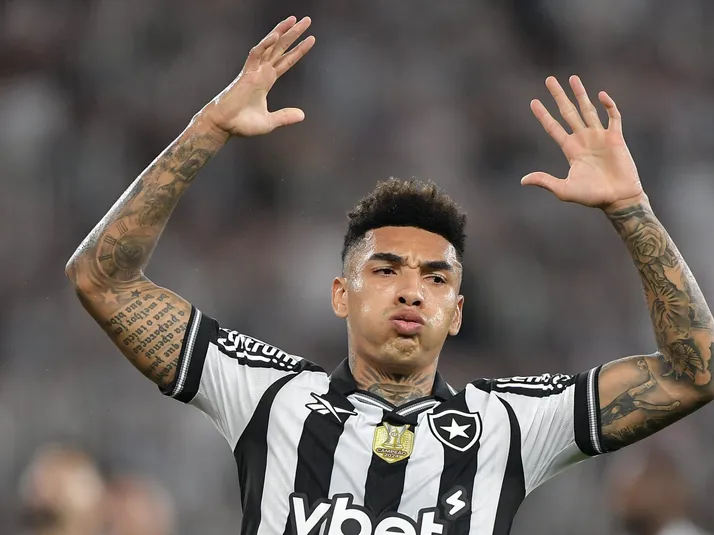 Lyon é cobrado na justiça por dívida envolvendo Igor Jesus