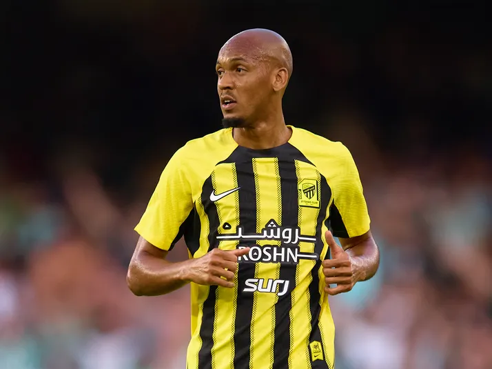 Al-Ittihad quer renovar com Fabinho e pode "melar" planos do Palmeiras