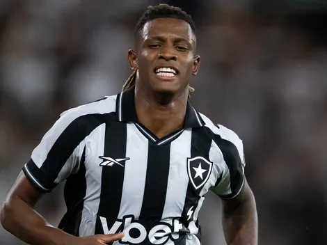 Ramon Motta critica Anselmi por posicionamente de Danilo no Botafogo