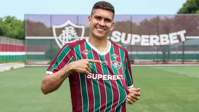 Julián Millán em apresentação no Fluminense – &nbsp;Foto: Lucas Merçon/Fluminense