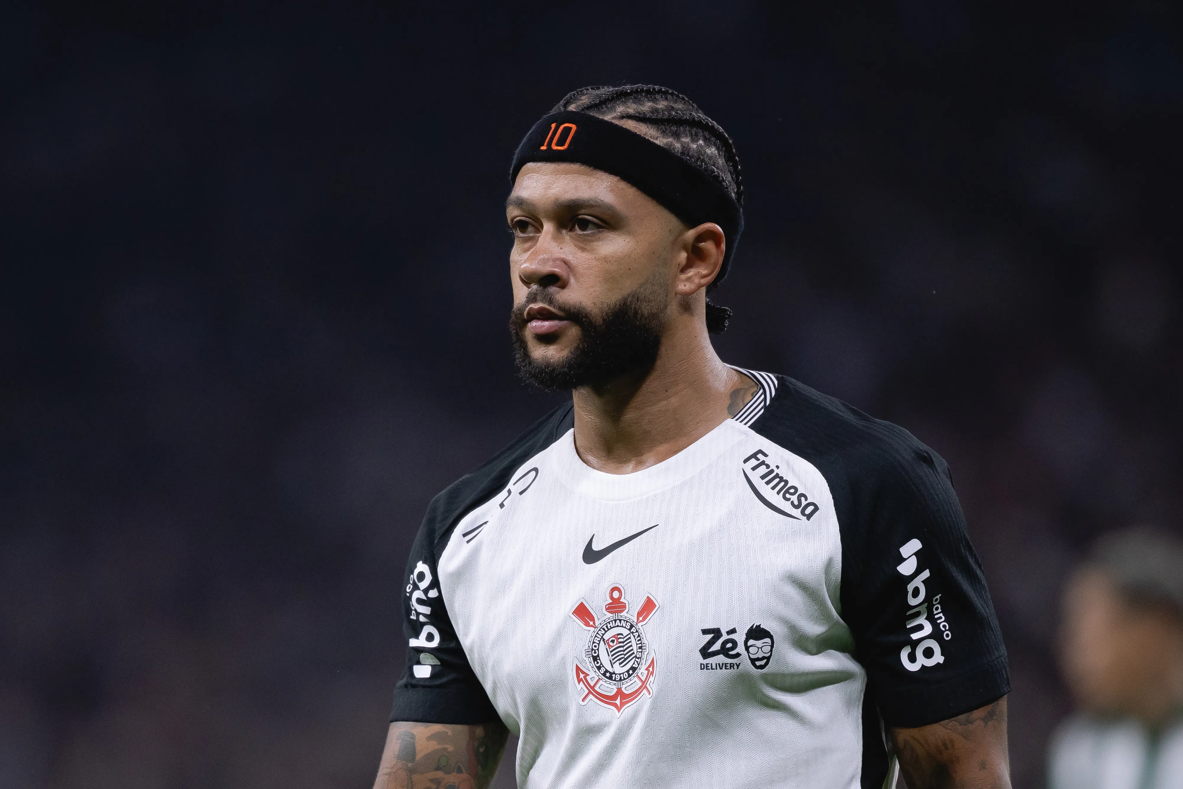 SP – SAO PAULO – 11/03/2026 – BRASILEIRO A 2026, CORINTHIANS X CORITIBA – Memphis Depay jogador do Corinthians durante partida contra o Coritiba no estadio Arena Corinthians pelo campeonato Brasileiro A 2026. Foto: Ettore Chiereguini/AGIF