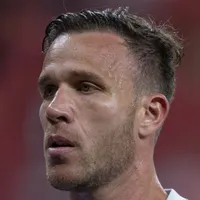 Grêmio abre conversas para renovar com quarteto titular