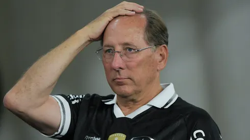 John Textor durante confronto contra o Corinthians no Brasileirão de 2025.