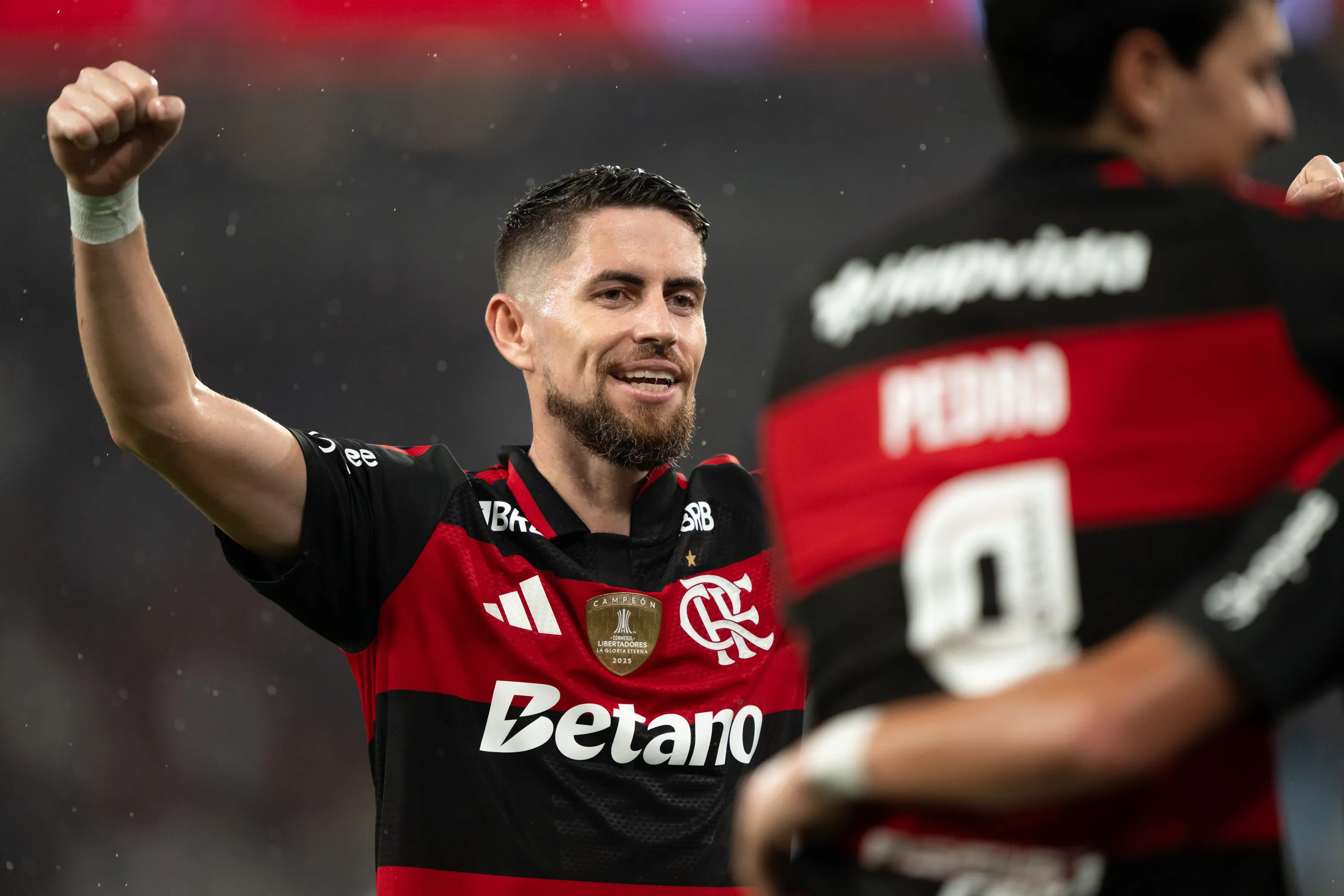 Jorginho jogador do Flamengo comemora gol durante partida contra o Remo no estadio Maracana pelo campeonato Brasileiro A 2026. Foto: Jorge Rodrigues/AGIF