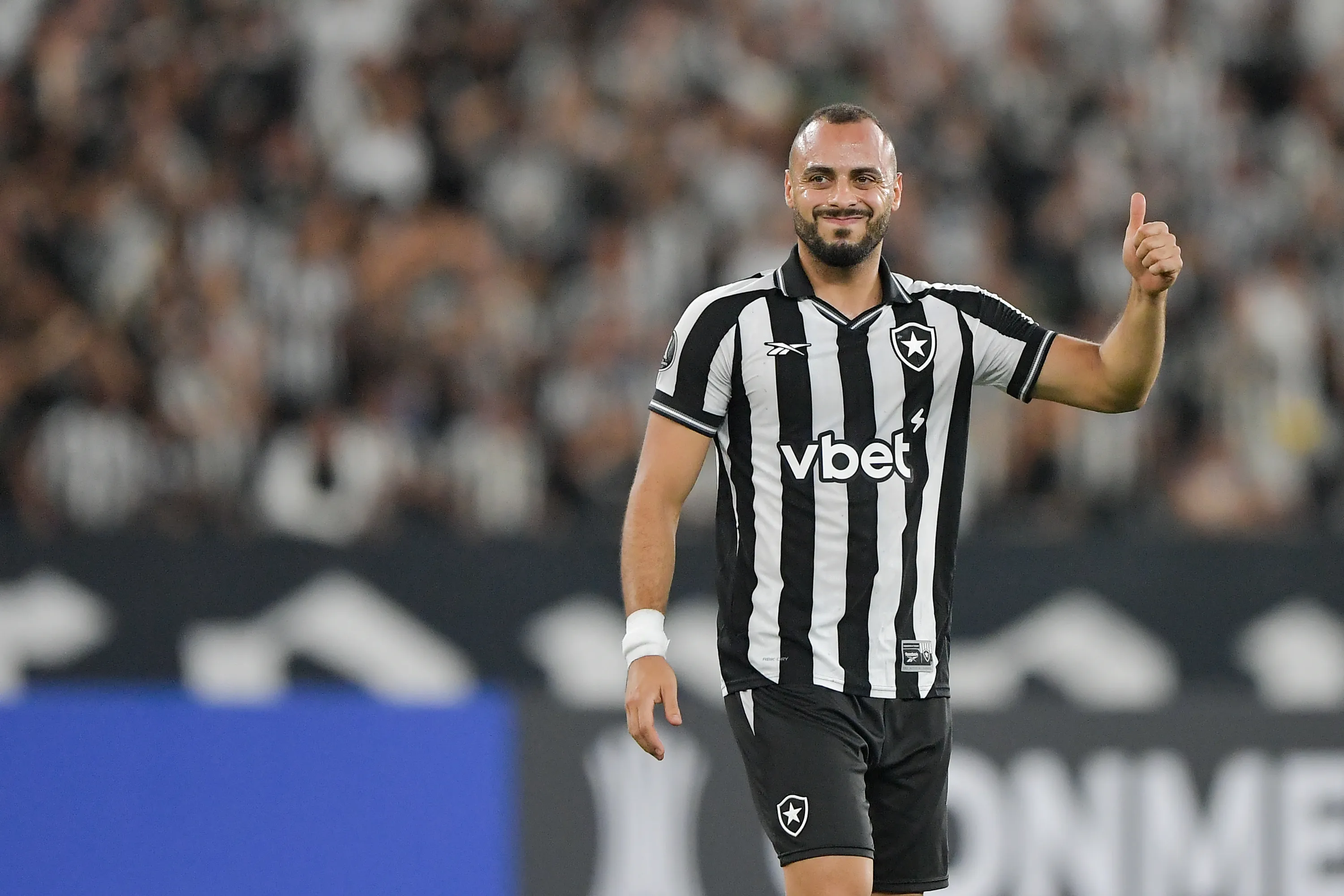 Arthur Cabral jogador do Botafogo durante partida contra o Barcelona de Guayaquil no estadio Engenhao pelo campeonato Copa Libertadores 2026. Foto: Thiago Ribeiro/AGIF